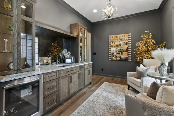 10704 Club Chase, Fishers, IN 46037