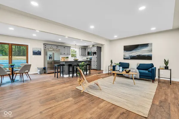 6825 S Ford RD, Zionsville, IN 46077