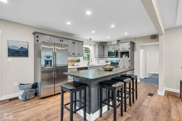 6825 S Ford RD, Zionsville, IN 46077