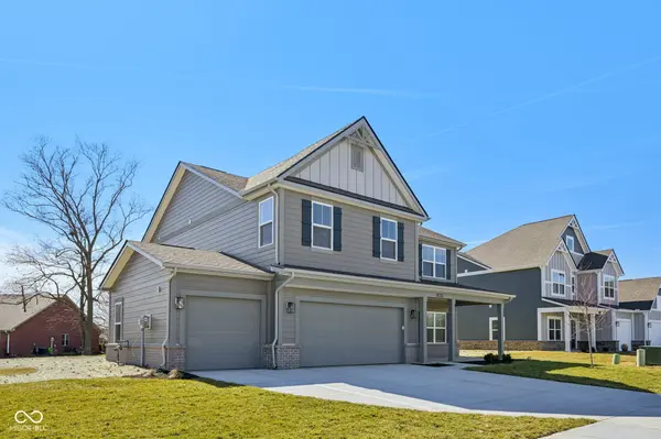 8097 Wesleyan DR, Avon, IN 46123