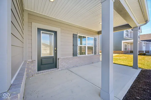 8097 Wesleyan DR, Avon, IN 46123