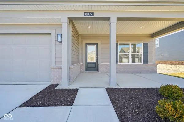 8097 Wesleyan DR, Avon, IN 46123