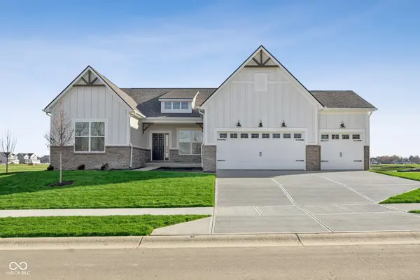 3693 Hayden Valley DR, Bargersville, IN 46106