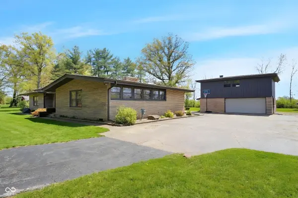 112 W 60th ST, Anderson, IN 46013