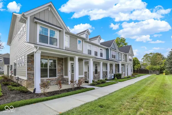 8524 Goldfinch RD, Brownsburg, IN 46112