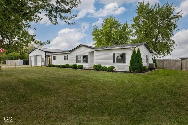10417 S SR 109, Markleville, IN 46056