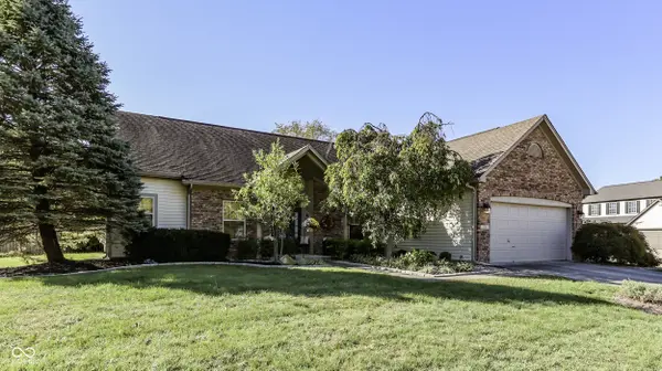 771 Burr Oak DR, Greenwood, IN 46143