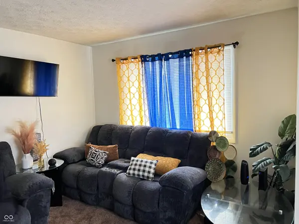 449 & 451 Hamilton ST, Fortville, IN 46040