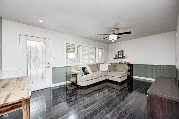 609 Maple LN, Brownsburg, IN 46112