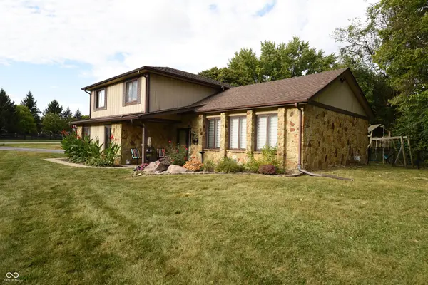 7490 W Sacramento DR, Greenfield, IN 46140