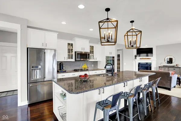 14101 James Dean DR, Carmel, IN 46033