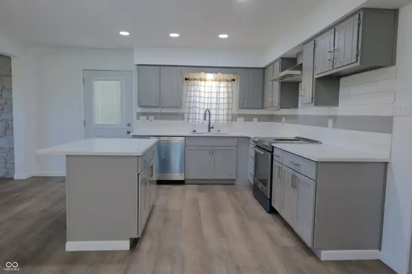 12 Rypma ROW, Whiteland, IN 46184