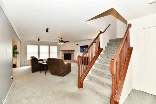 5674 DOE WAY, Noblesville, IN 46062