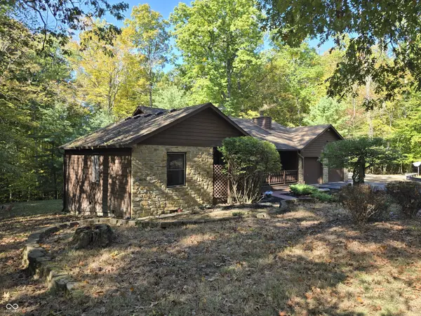 8048 S Indian Ridge DR, Trafalgar, IN 46181