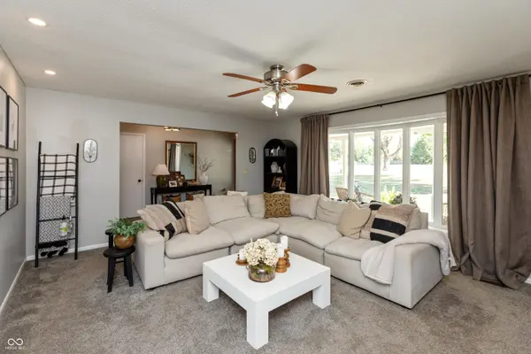 8560 N Lakewood PL, West Terre Haute, IN 47885