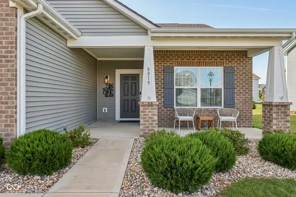 6819 W Wintergreen CT, Mccordsville, IN 46055