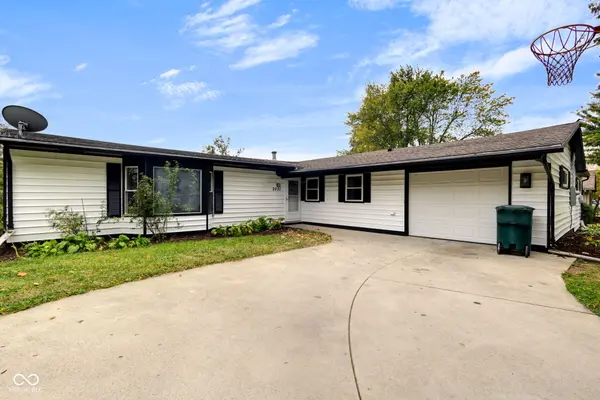 2001 W Woodmont DR, Muncie, IN 47304