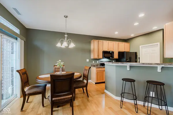 5712 Polk DR, Noblesville, IN 46062