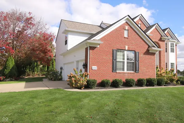 11833 Walker LN, Fishers, IN 46037