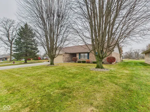 211 Orchard LN, Alexandria, IN 46001