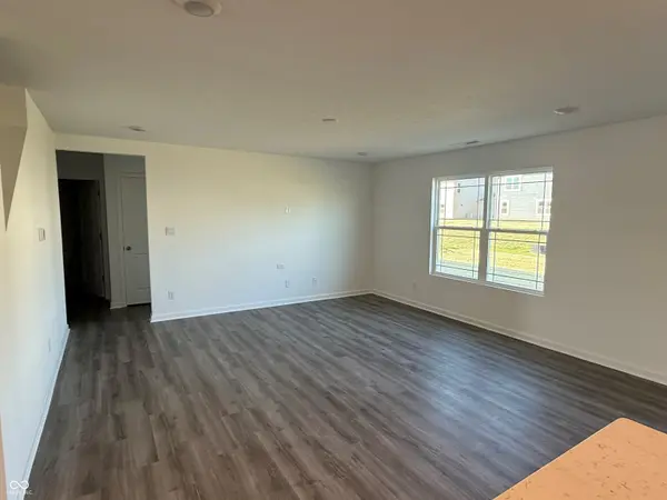 6826 Henley WAY, Indianapolis, IN 46221