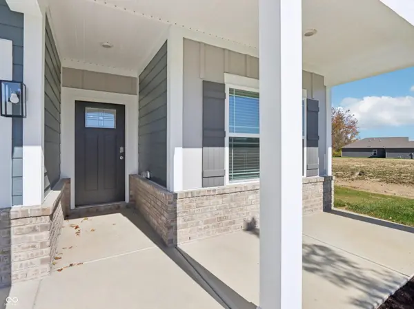 3690 Marlowe Creek DR, Clayton, IN 46118