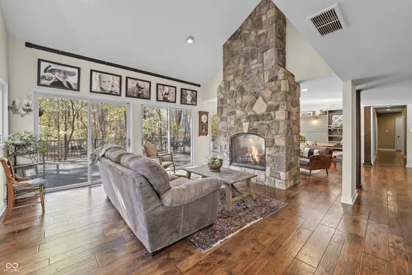 11416 Forest Knoll CIR, Fishers, IN 46037
