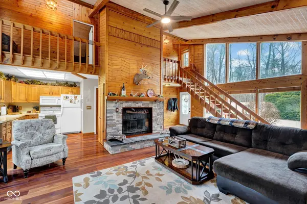 10495 Deer RUN, Poland, IN 47868