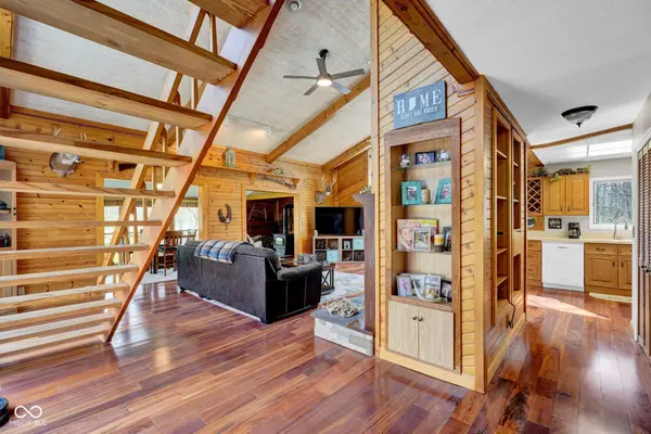 10495 Deer RUN, Poland, IN 47868