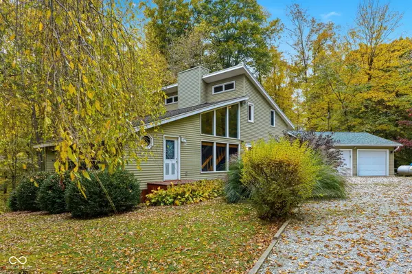 10495 Deer RUN, Poland, IN 47868