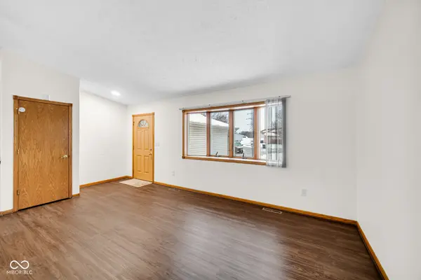 7951 Murrelet ST, Hobart, IN 46342