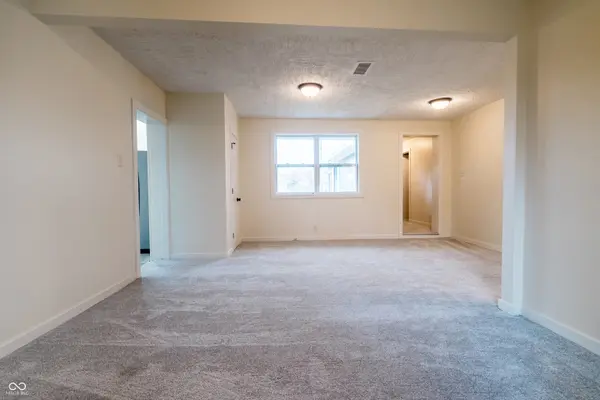 1821 E Stop 10 RD, Indianapolis, IN 46227