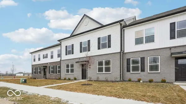 6094 Cascades DR, Whitestown, IN 46075
