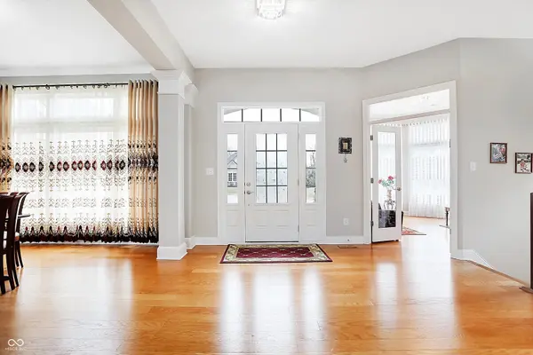 3924 Bear Creek WAY, Carmel, IN 46074