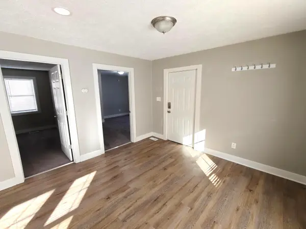 332 S Walcott ST, Indianapolis, IN 46201