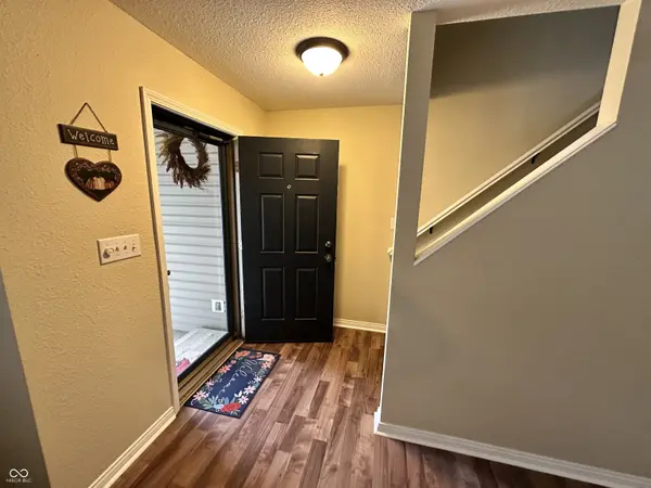 6211 E Ayrshire CIR, Camby, IN 46113