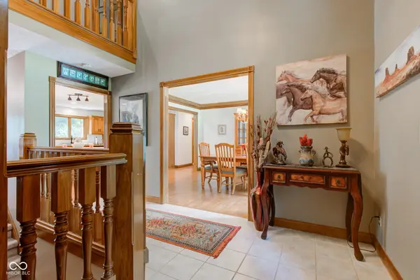 5895 Annanhill CT, Avon, IN 46123