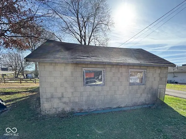 127 E Baltimore ST, Laurel, IN 47024