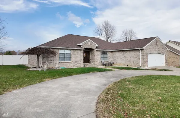 62 Bittersweet CT, Seymour, IN 47274