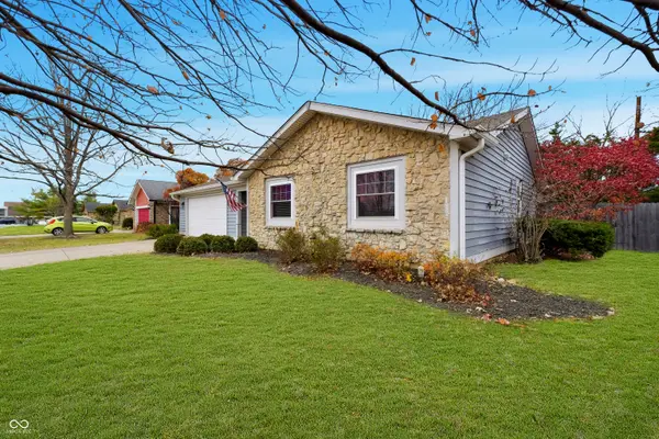 7716 Tanager LN, Indianapolis, IN 46256