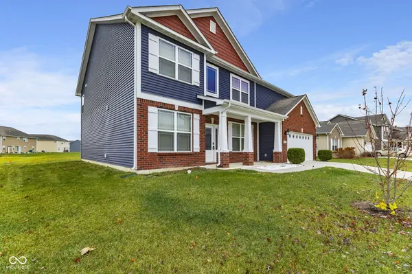 9105 Thames DR, Avon, IN 46123