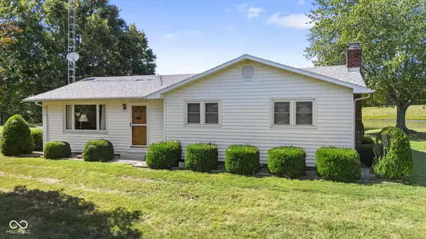 6275 E Mt Eden RD, Scottsburg, IN 47170