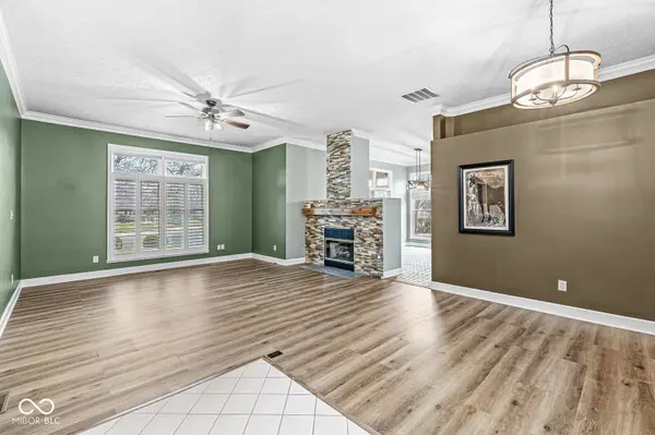 11697 Lake Forest Pkwy, Carmel, IN 46033