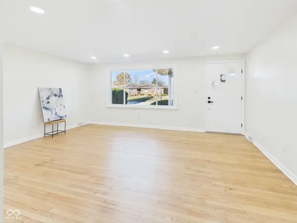 5 W Estate ST, Anderson, IN 46013