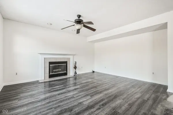 12364 Blue Sky DR, Fishers, IN 46037