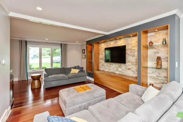 3713 Coventry WAY, Carmel, IN 46033