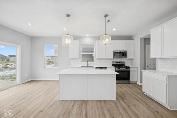 5220 Rolling Meadow BLVD, Indianapolis, IN 46237