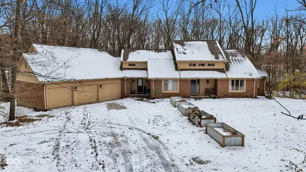 424 N Mill Creek RD, Noblesville, IN 46062