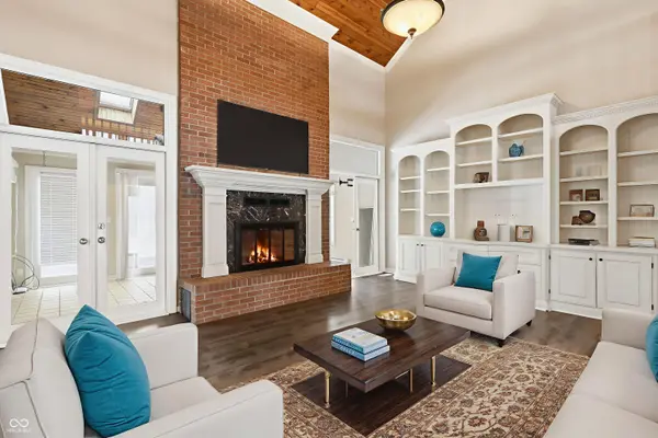 424 N Mill Creek RD, Noblesville, IN 46062