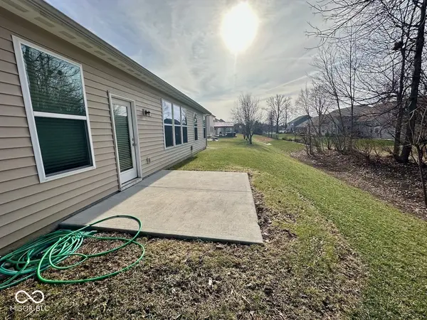1566 Valdarno DR, Greenwood, IN 46143